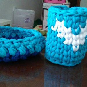 Komplet ukrasnih korpica