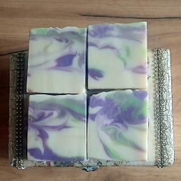 Prirodni ručno rađeni sapun – Opuštajuća Lavanda (Hladni postupak)